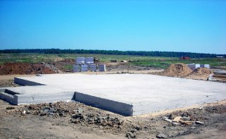 Фундамент монолитная плита Лесосибирск цена от 2806 руб.