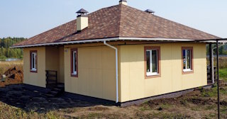 Одноэтажный дом из панелей под ключ в Лесосибирске - Строй-Лсс от 135057 рублей